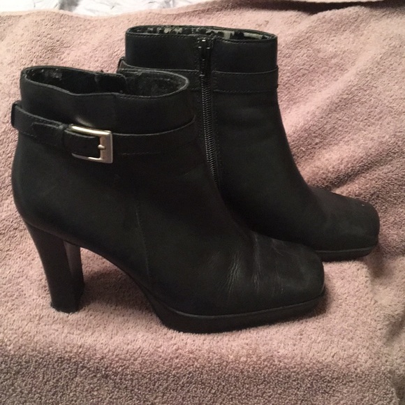 Women’s ankle Boots - Picture 1 of 5